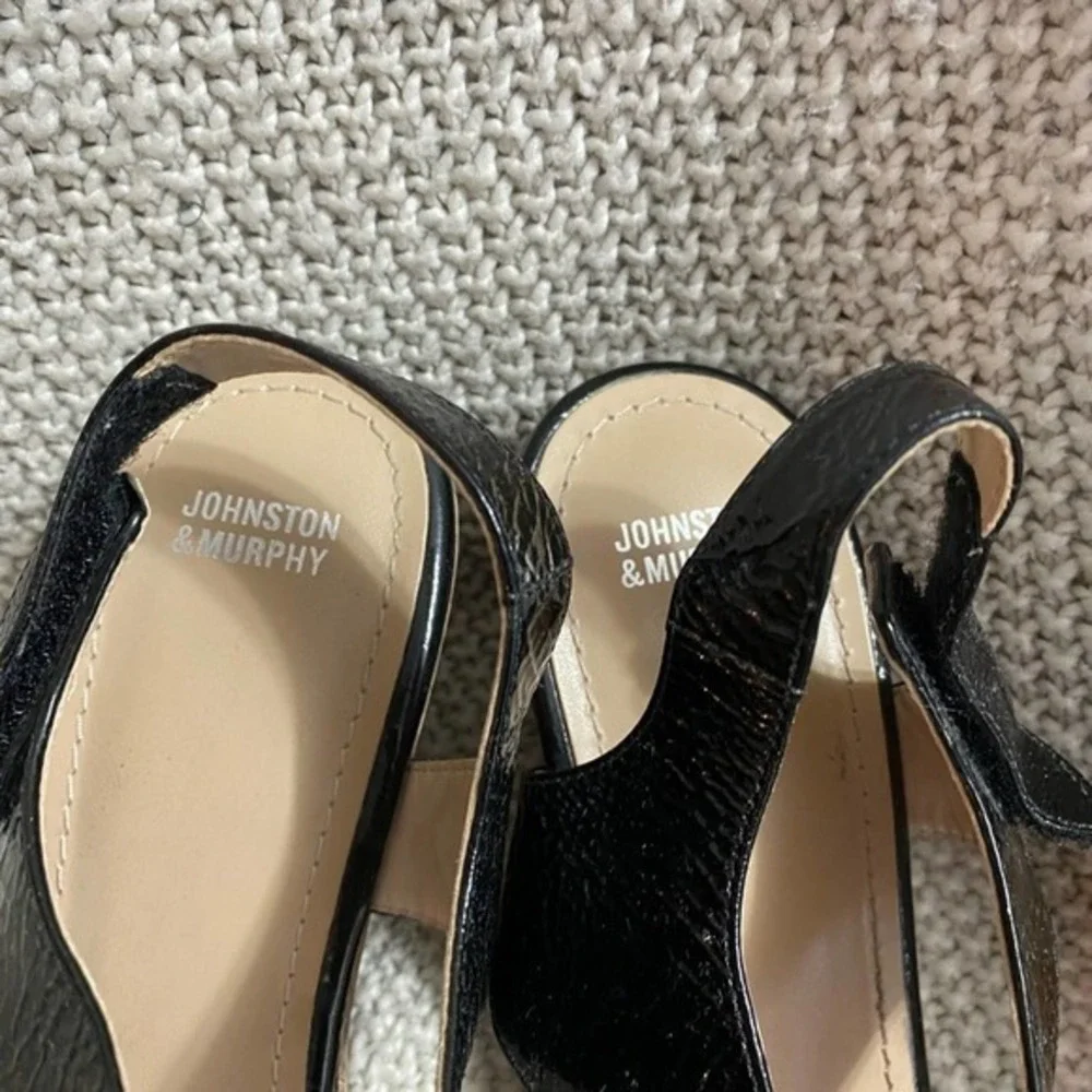 Johnston & Murphy Wedge Sandals, Size 10‎